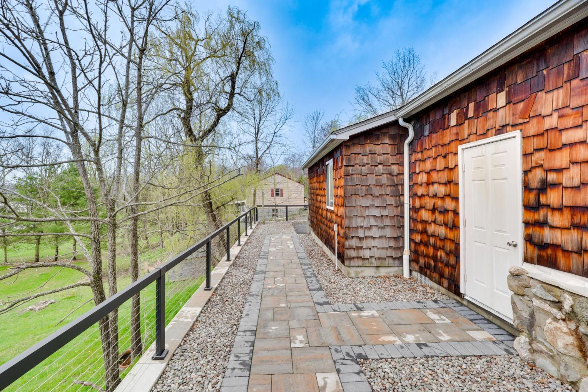 Cozy Upstate Studio With Walkill River Views! New Paltz Esterno foto