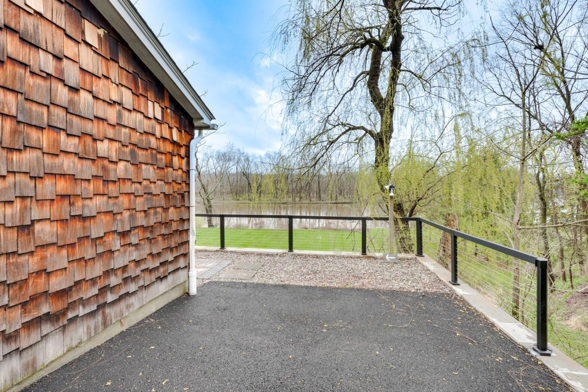 Cozy Upstate Studio With Walkill River Views! New Paltz Esterno foto